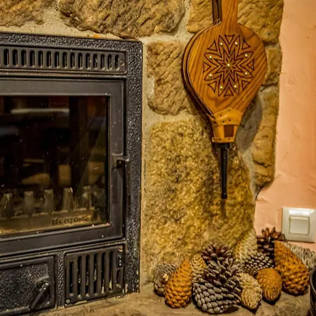 Casa De Piedra En El Corazon De Potes