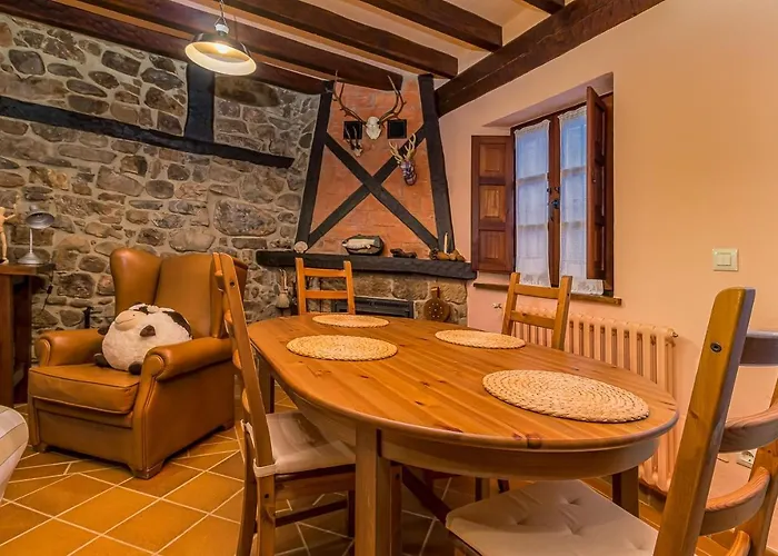 Casa De Piedra En El Corazon De Apartament *