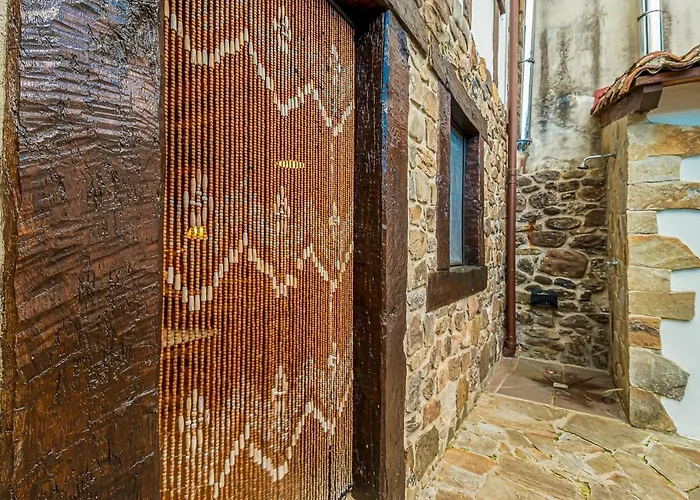 Casa De Piedra En El Corazon De * Potes